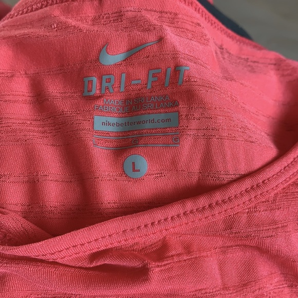 Nike Dri-Fit Sheer Pink T-Shirt Top Sz L - Picture 3 of 5